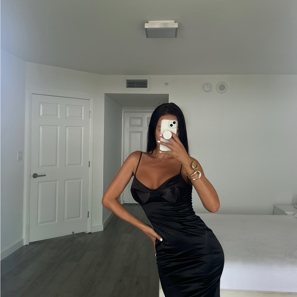 Elegant Black Mini Dress